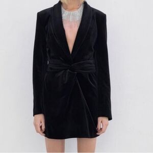 Zara NWT Velvet Blazer Dress Dress Size Medium.